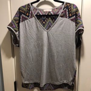 Pomelo Gray/Patterned Top. Size M